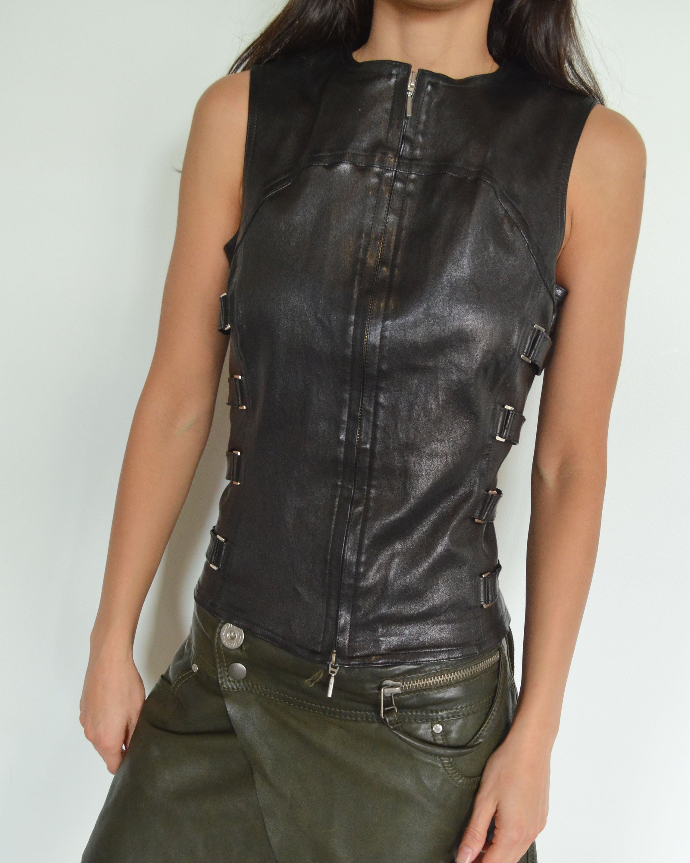 FW2001 LEATHER BONDAGE TOP