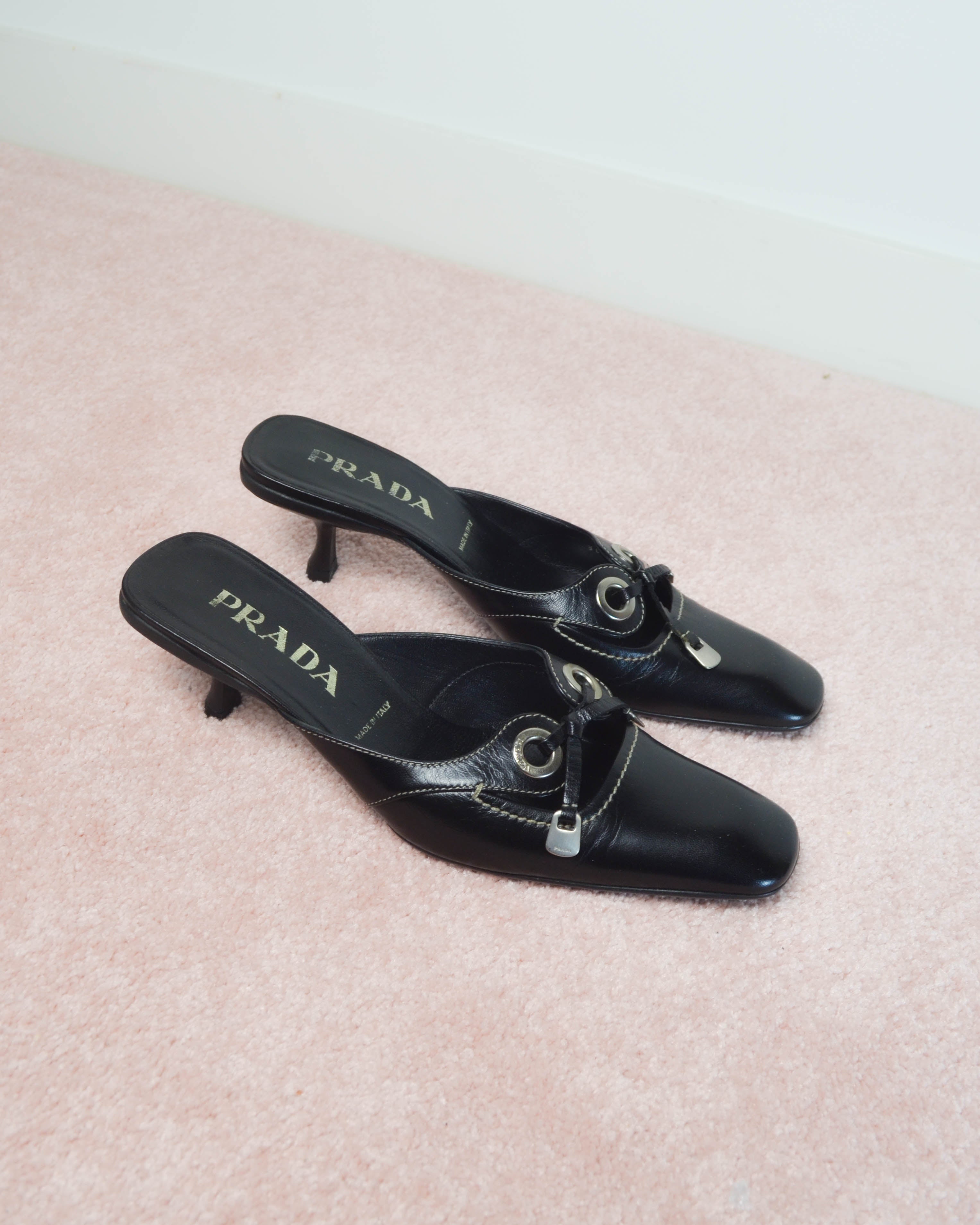 00s EYELET BOW LEATHER MULES