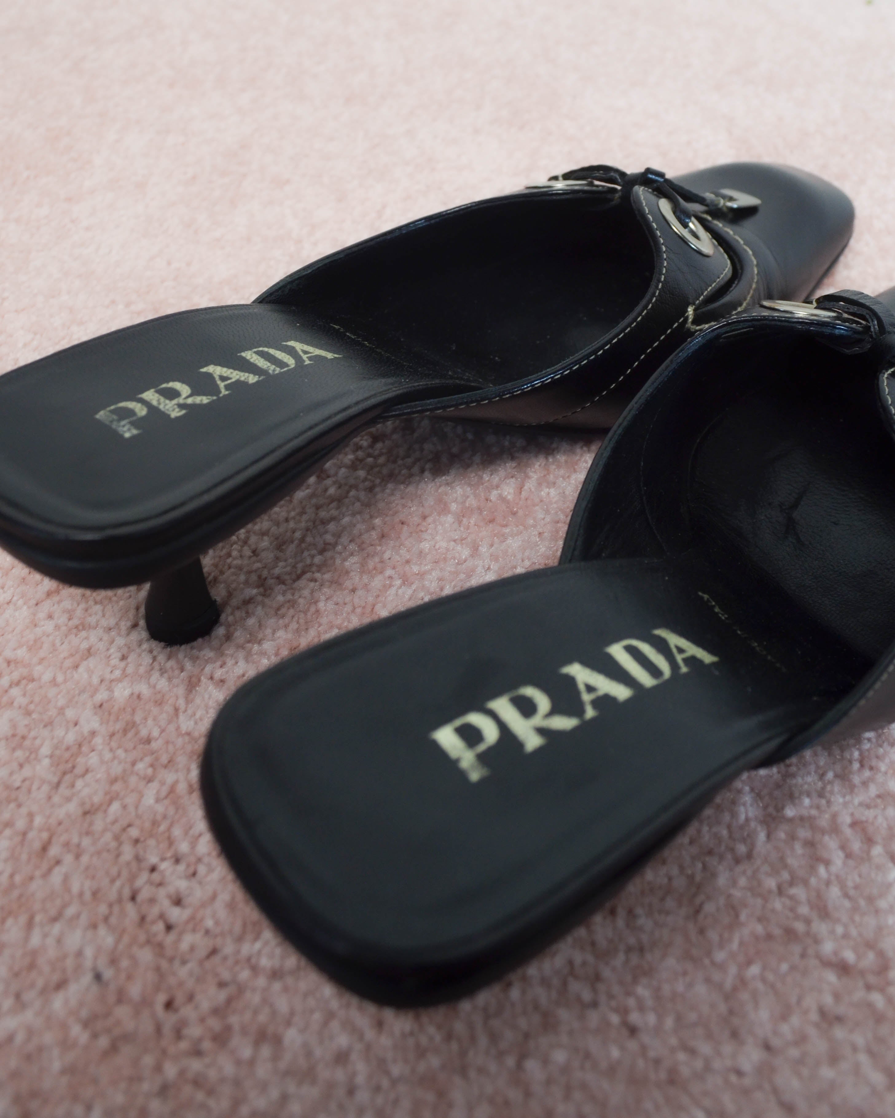 00s EYELET BOW LEATHER MULES
