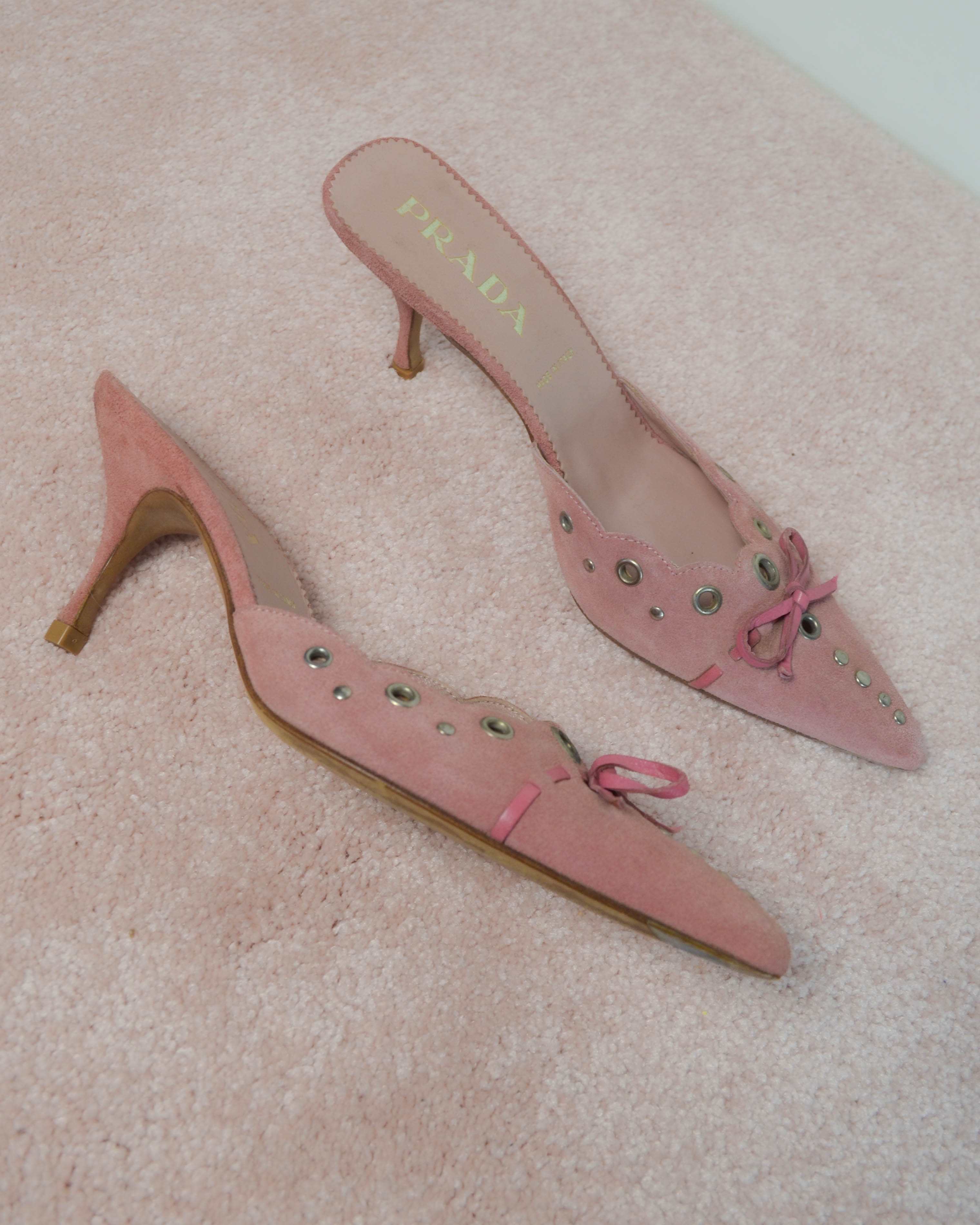 00s PINK SUEDE EYELET MULES