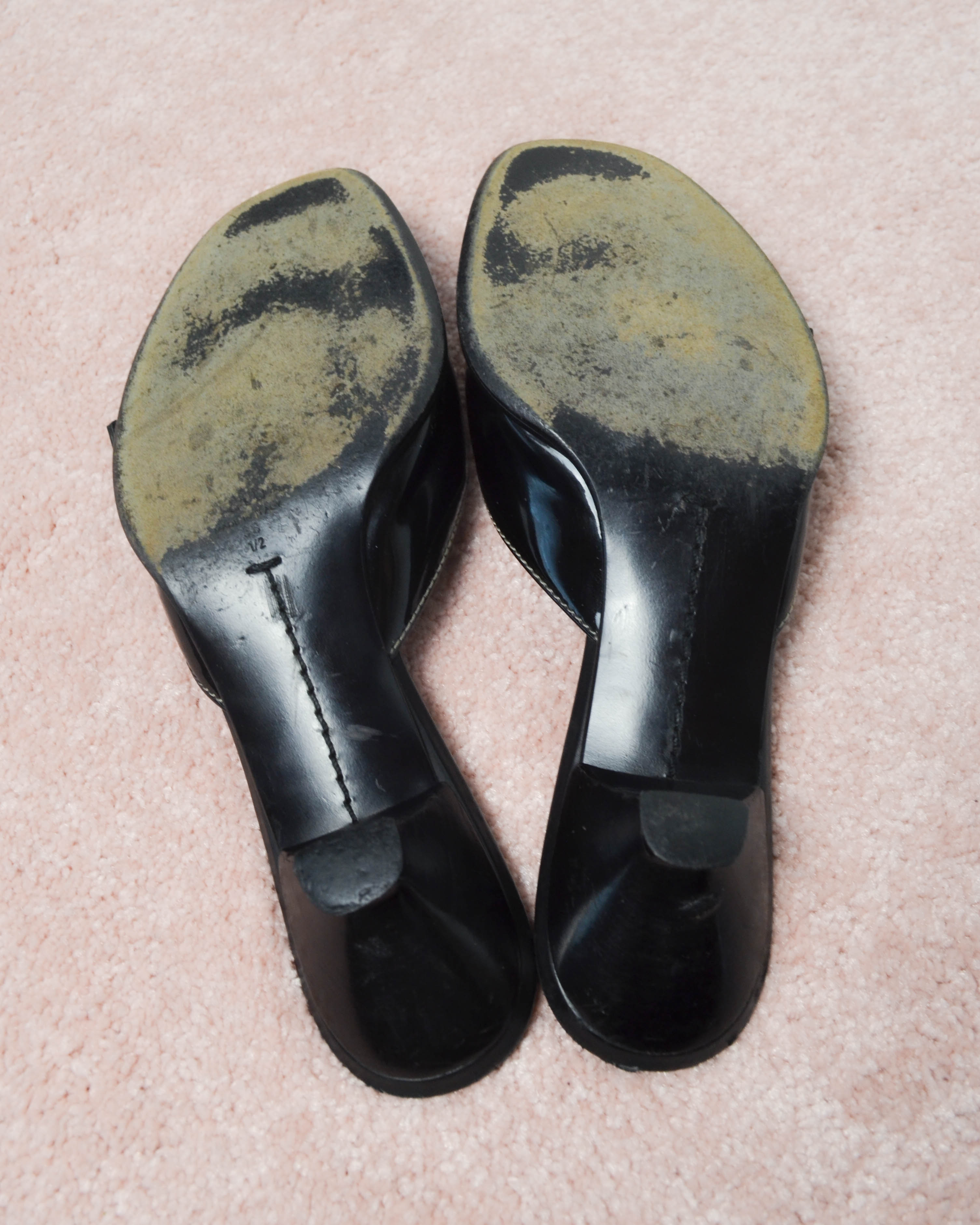 00s LEATHER BUCKLE MULES