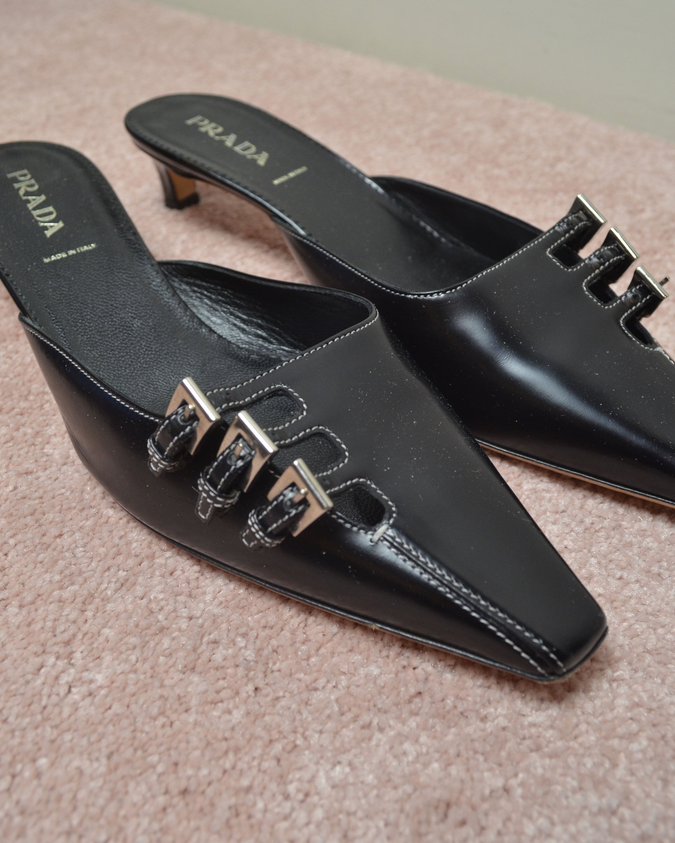 00s BUCKLE MULES