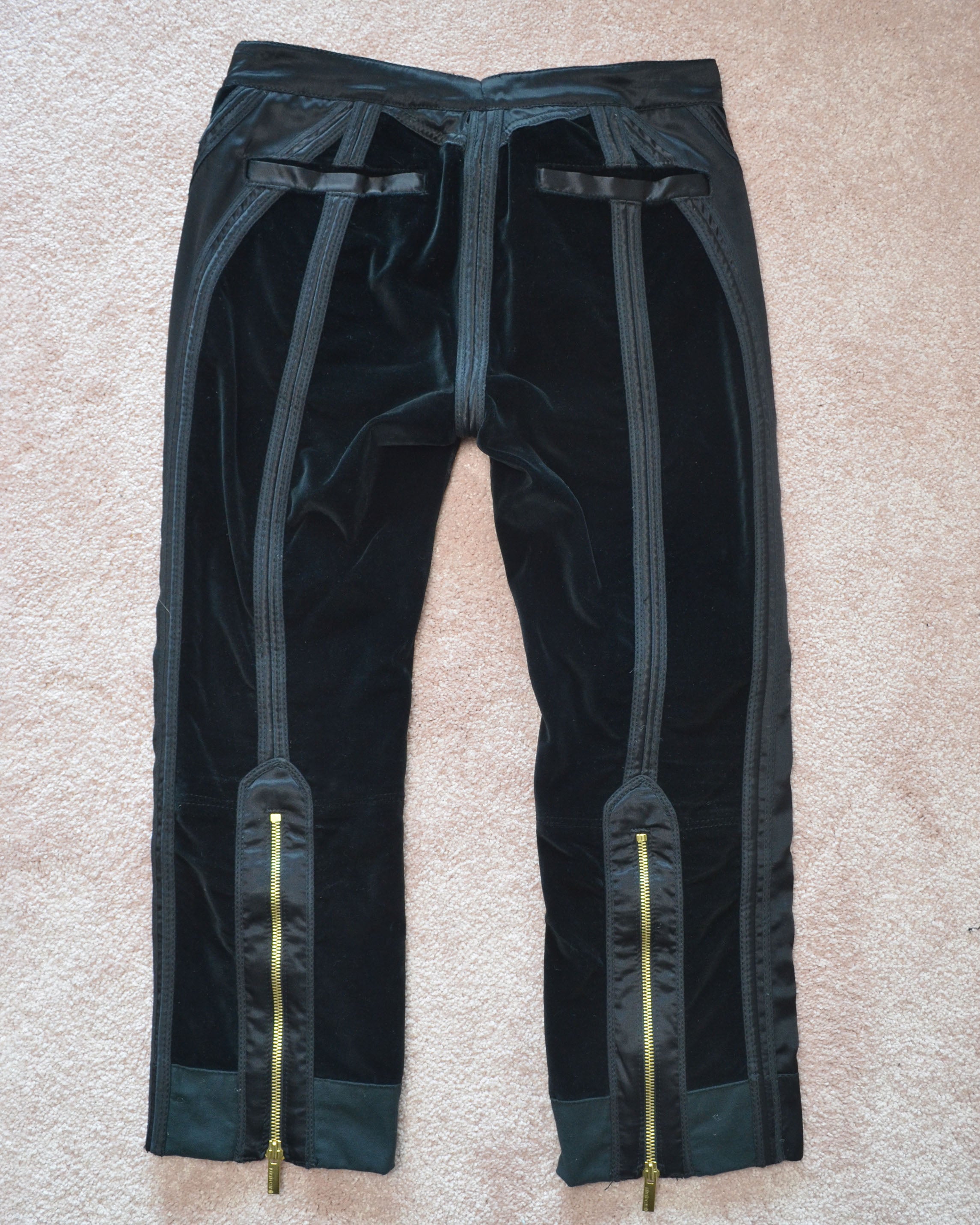 FW04 VELVET CAPRI TROUSERS