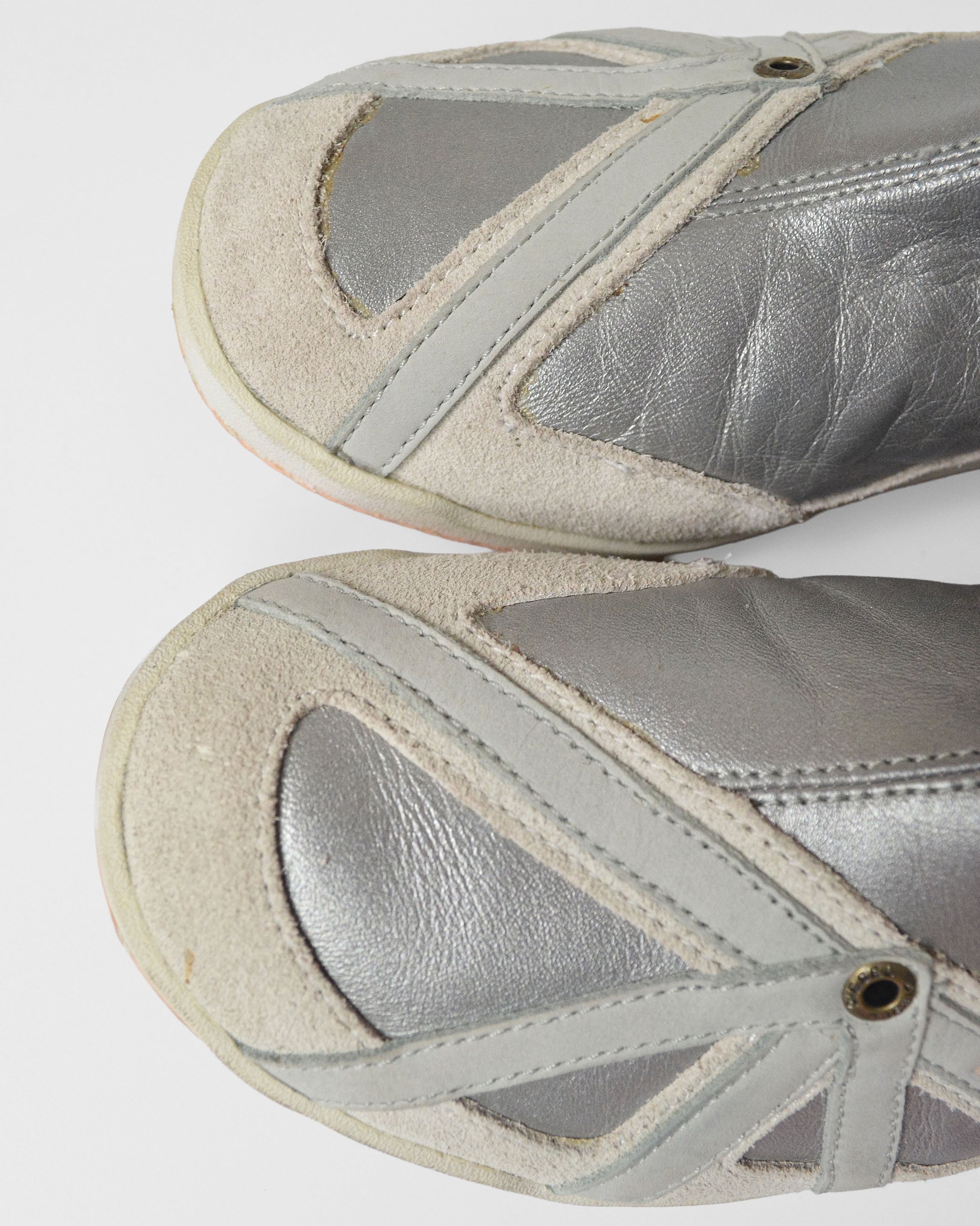 Y2K METALLIC SILVER PANELLED BOOTS