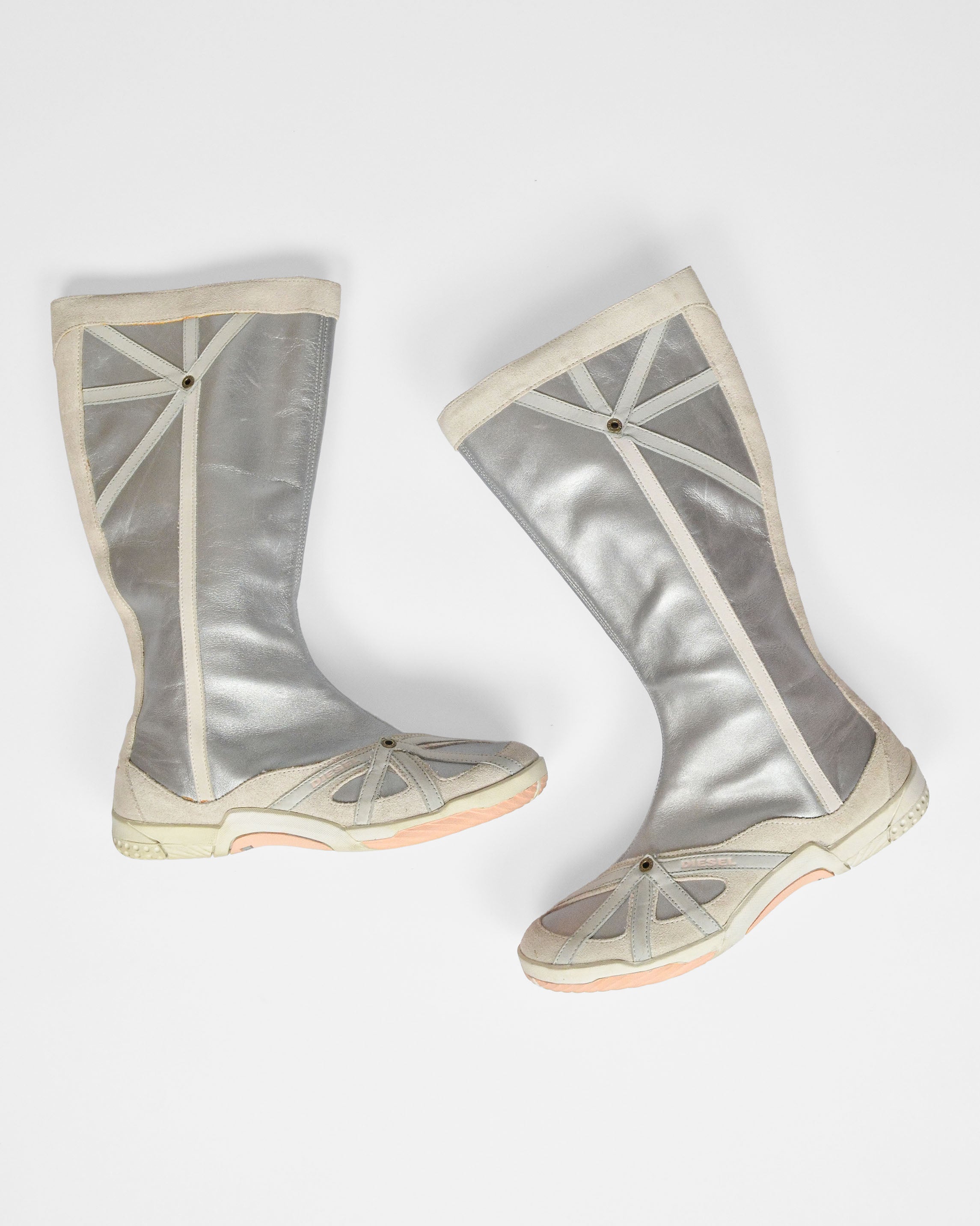Y2K METALLIC SILVER PANELLED BOOTS