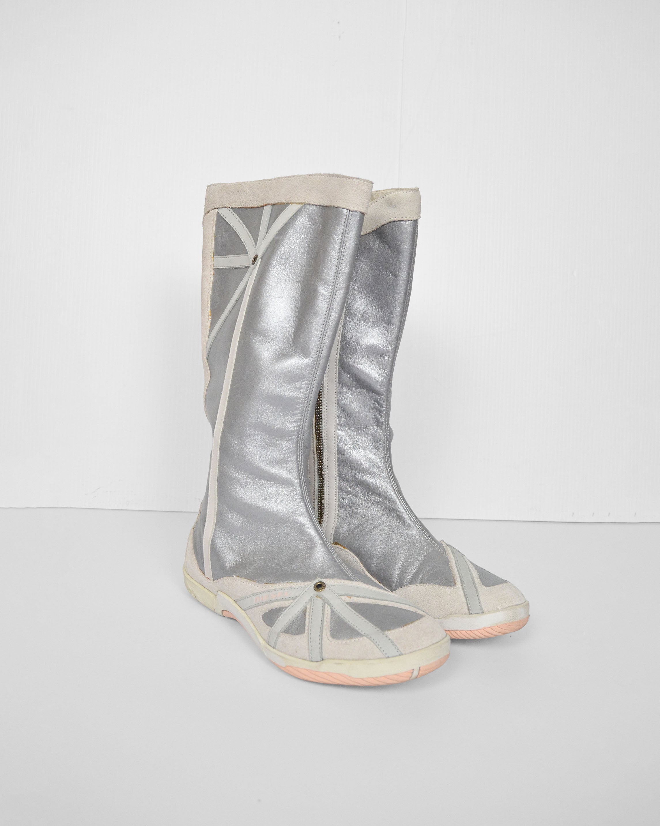 Y2K METALLIC SILVER PANELLED BOOTS