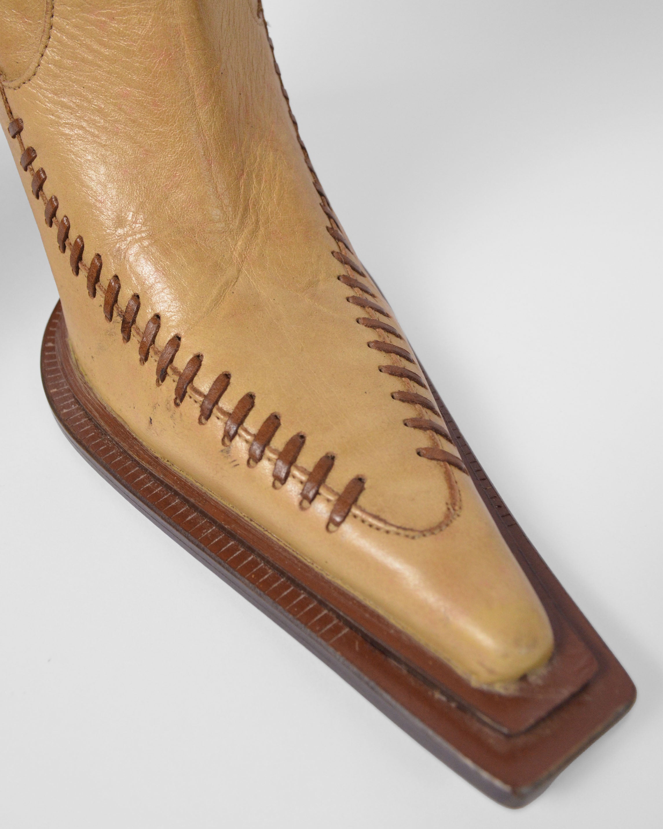 Y2K TAN LEATHER BOOTS