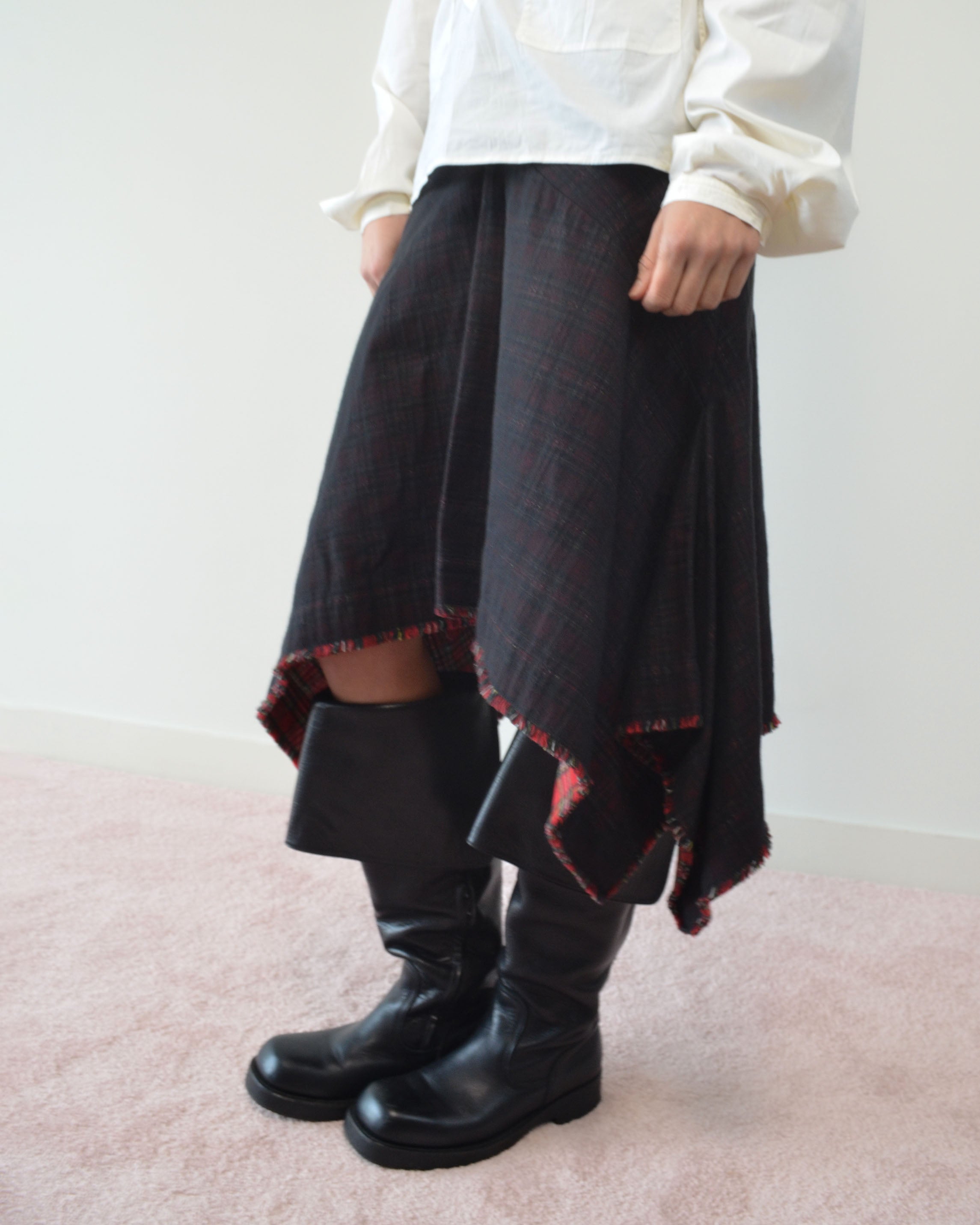 00S ASYMMETRICAL TARTAN SKIRT