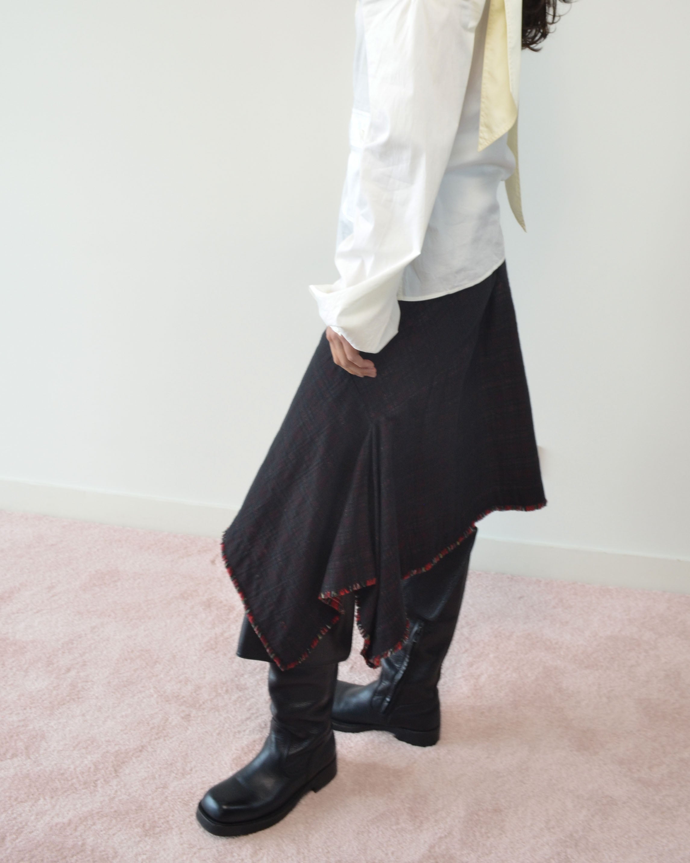 00S ASYMMETRICAL TARTAN SKIRT