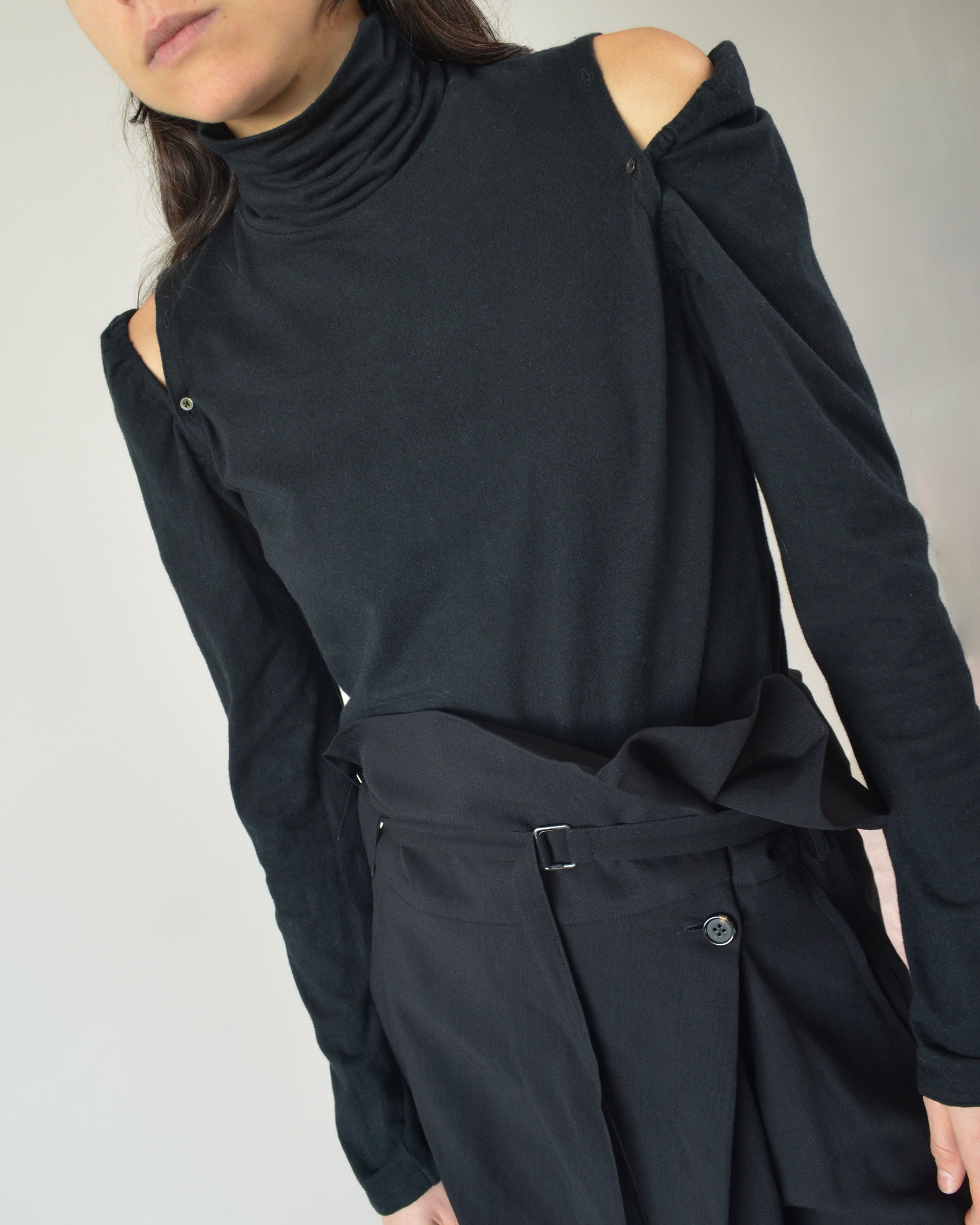 00S CONVERTIBLE TURTLENECK TOP