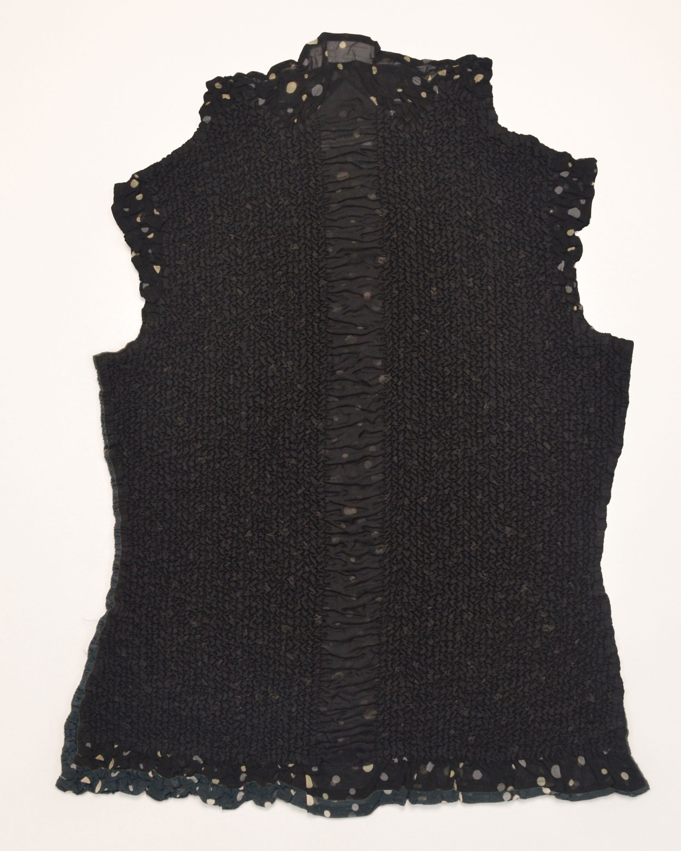 CRINKLED TEXTURE POLKA DOT TOP